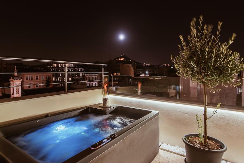 Heated Plunge Pool & Firepit Acropolis Penthouse Apartamento Atenas Exterior foto