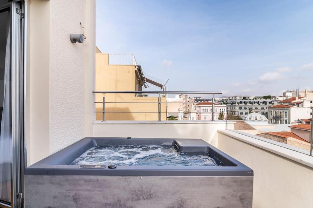 Heated Plunge Pool & Firepit Acropolis Penthouse Apartamento Atenas Exterior foto